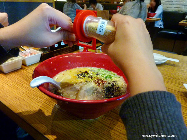 Crushing Sesame Seeds To A Delicous Bowl Of Ramen @ Ippudo, Zhongshan N. Road, Taipei